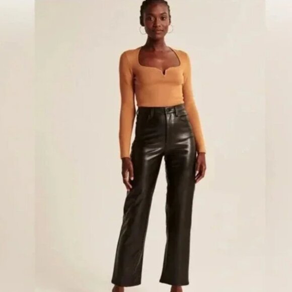Abercrombie & Fitch | Ultra High Rise CurveLove Faux Leather Pant - Picture 1 of 6